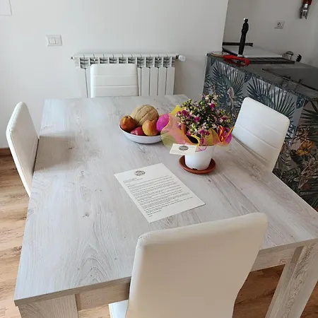 Holiday home Il Giardino Fiorito Trevignano Romano